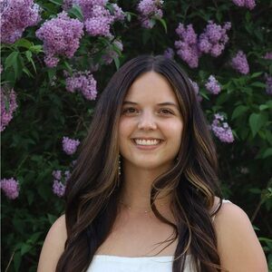 Meet your Posher, Caitlyn